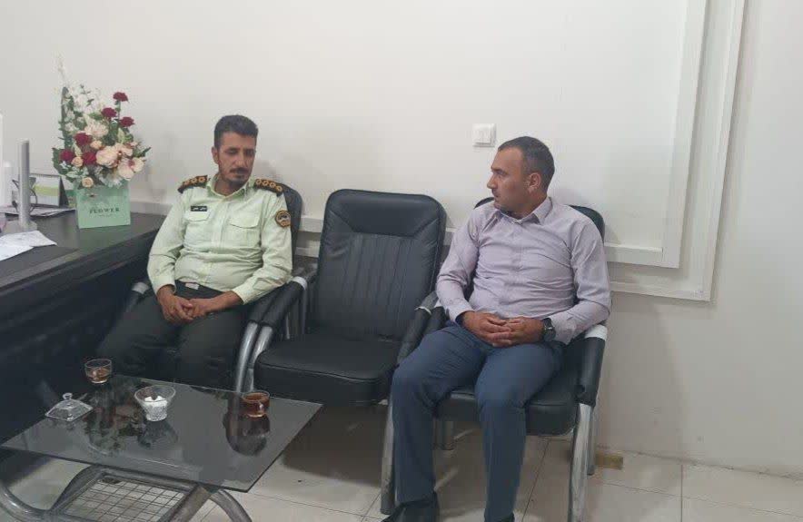 دیدار هماندیشی بخشدار مرکزی شهرستان سامان با رئیس کلانتری شهر سامان دیدار هماندیشی بخشدار مرکزی شهرستان سامان با رئیس کلانتری شهر سامان