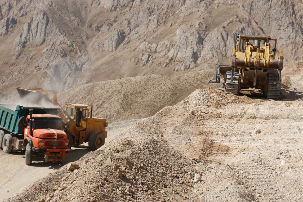 تعریض محور عسل کشان شهرستان کوهرنگ استان چهارمحال وبختیاری تعریض محور عسل کشان شهرستان کوهرنگ استان چهارمحال وبختیاری
