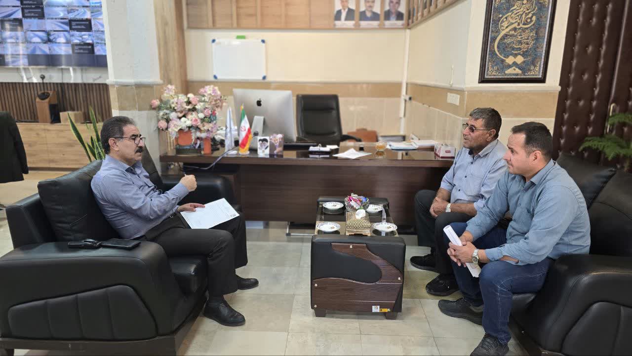 ملاقات مردمی مدیرکل راهداری و حملونقل جادهای چهارمحال و بختیاری ملاقات مردمی مدیرکل راهداری و حملونقل جادهای چهارمحال و بختیاری