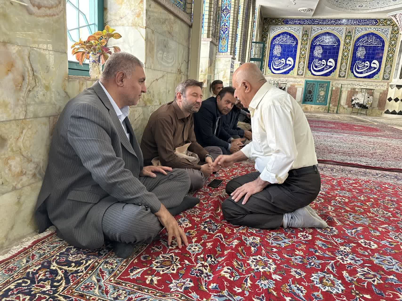 برپایی میز خدمت شهرداری شهرکرد در میعادگاه نمازجمعه برپایی میز خدمت شهرداری شهرکرد در میعادگاه نمازجمعه