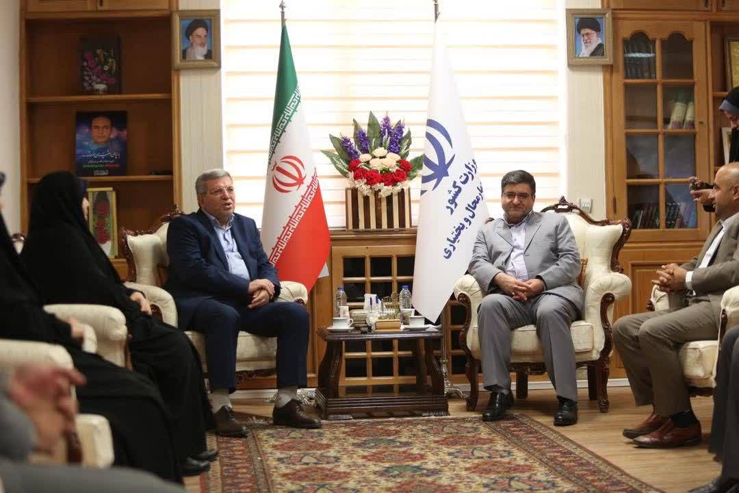 دیدار معاون وزیر و رئیس سازمان بهزیستی کشور با استاندار چهارمحال و بختیاری دیدار معاون وزیر و رئیس سازمان بهزیستی کشور با استاندار چهارمحال و بختیاری