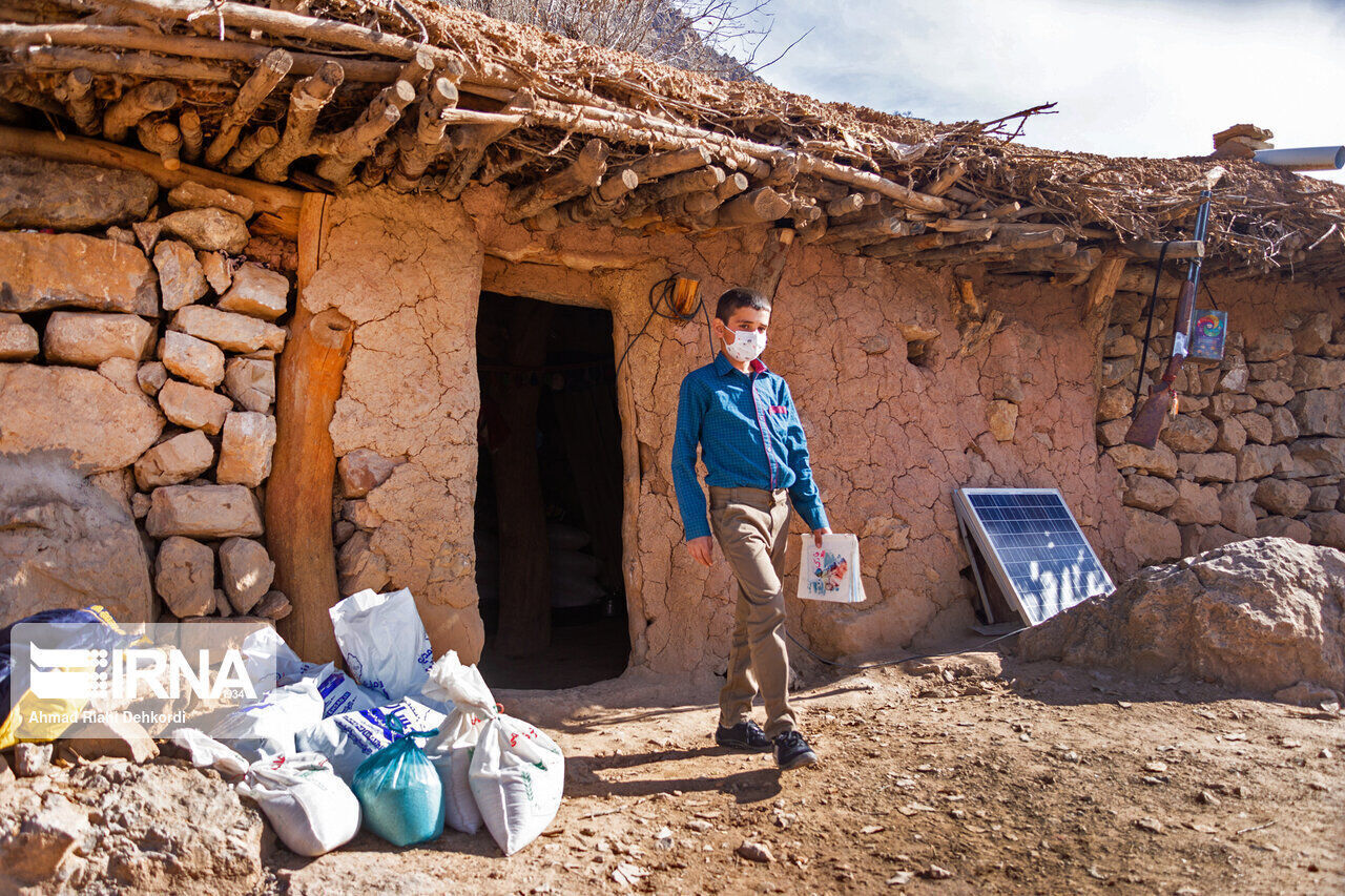 برچیده شدن مدارس سنگی در کرمان با حمایت دولت و مشارکت مردم برچیده شدن مدارس سنگی در کرمان با حمایت دولت و مشارکت مردم