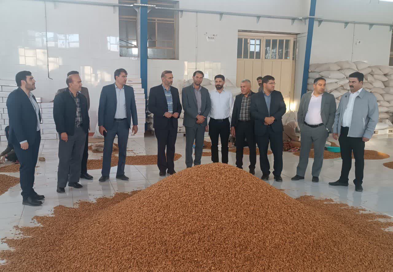 بازدید اعضای شورای تأمین شهرستان سامان از شرکت هیرو تجارت مروارید آسیا بازدید اعضای شورای تأمین شهرستان سامان از شرکت هیرو تجارت مروارید آسیا