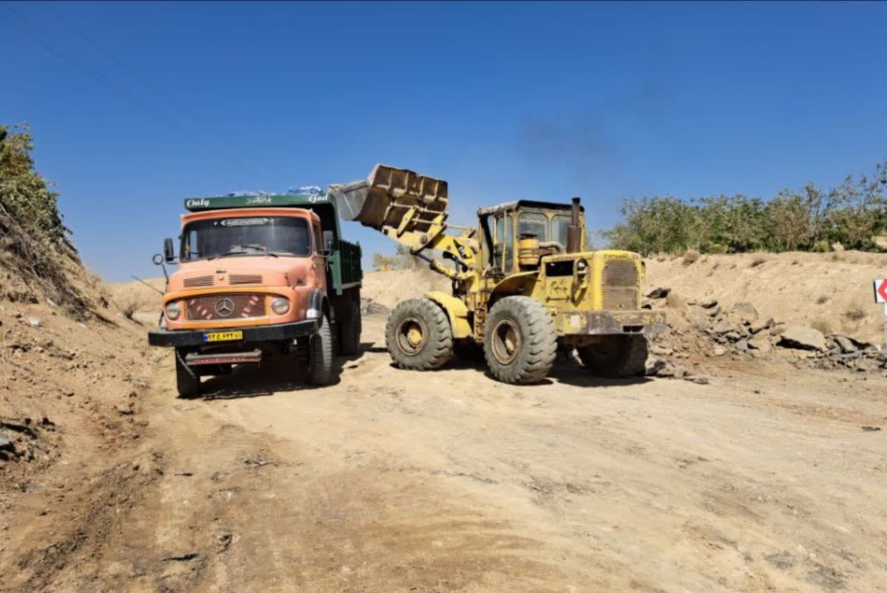 بازدید بخشدار زاینده رود از پروژه راهداری گردنه سوادجان سامان + تصاویر بازدید بخشدار زاینده رود از پروژه راهداری گردنه سوادجان سامان + تصاویر