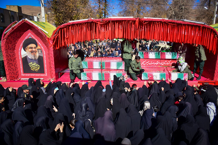 تشییع شهدای گمنام در اصفهان تشییع شهدای گمنام در اصفهان
