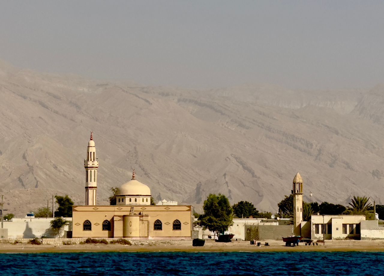 «بندر مقام»، برند ملی گردشگری هرمزگان شد؛ تمرکز بر احیای «تجارت مروارید» «بندر مقام»، برند ملی گردشگری هرمزگان شد؛ تمرکز بر احیای «تجارت مروارید»