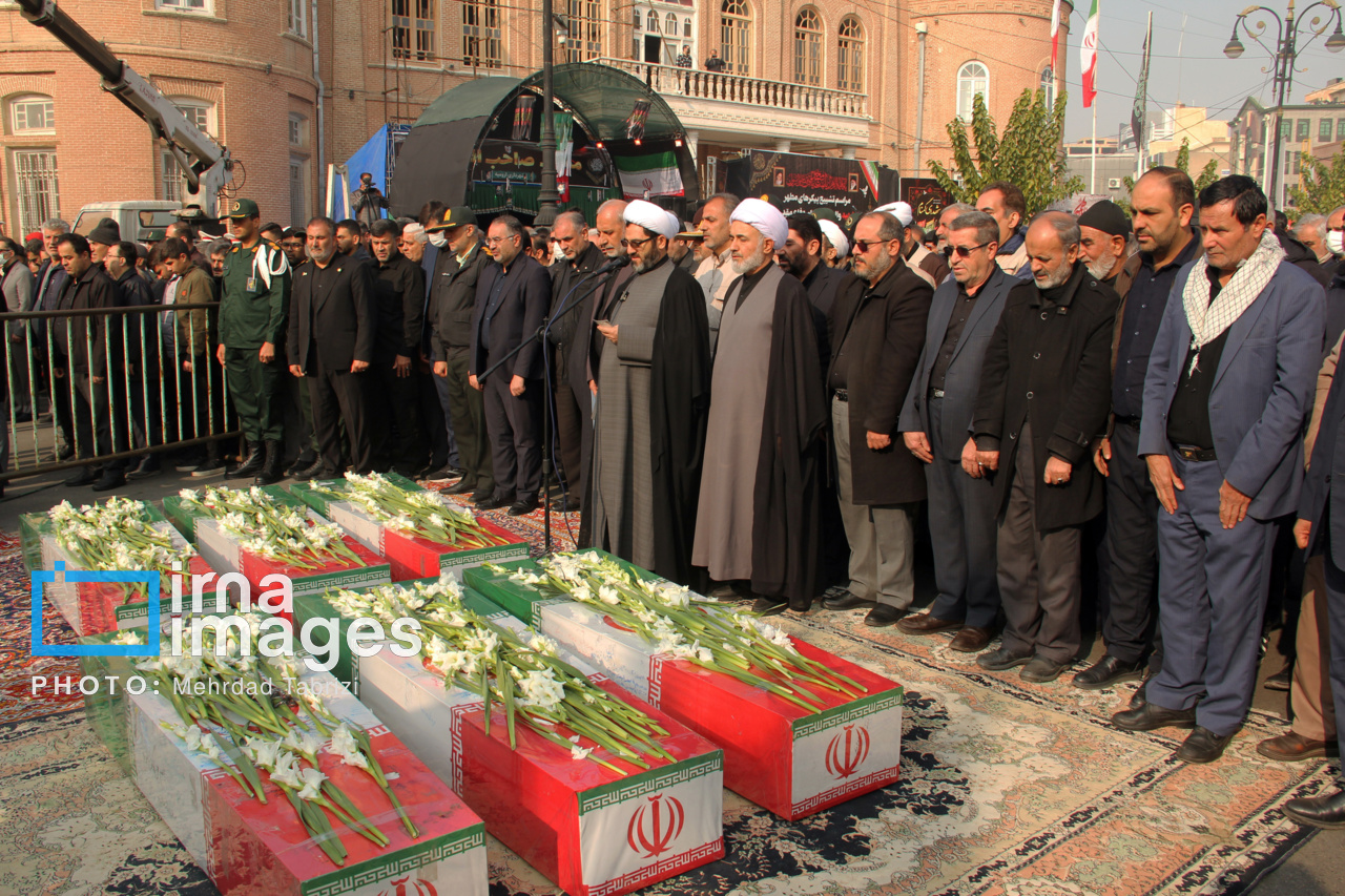 تشییع پیکر شش شهید گمنام – ارومیه تشییع پیکر شش شهید گمنام – ارومیه