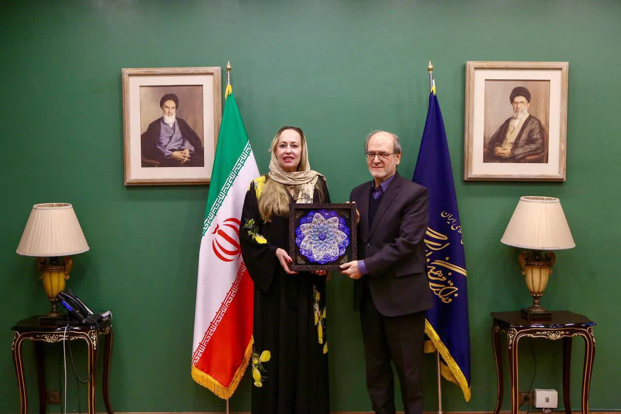 داور بین المللی جشنواره سینماحقیقت با مشاور وزیر فرهنگ دیدار کرد