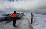 امدادرسانی به ۷۱۹ نفر و رهاسازی ۱۹۹ خودرو در محورهای برف‌گیر شهرستان کوهرنگ