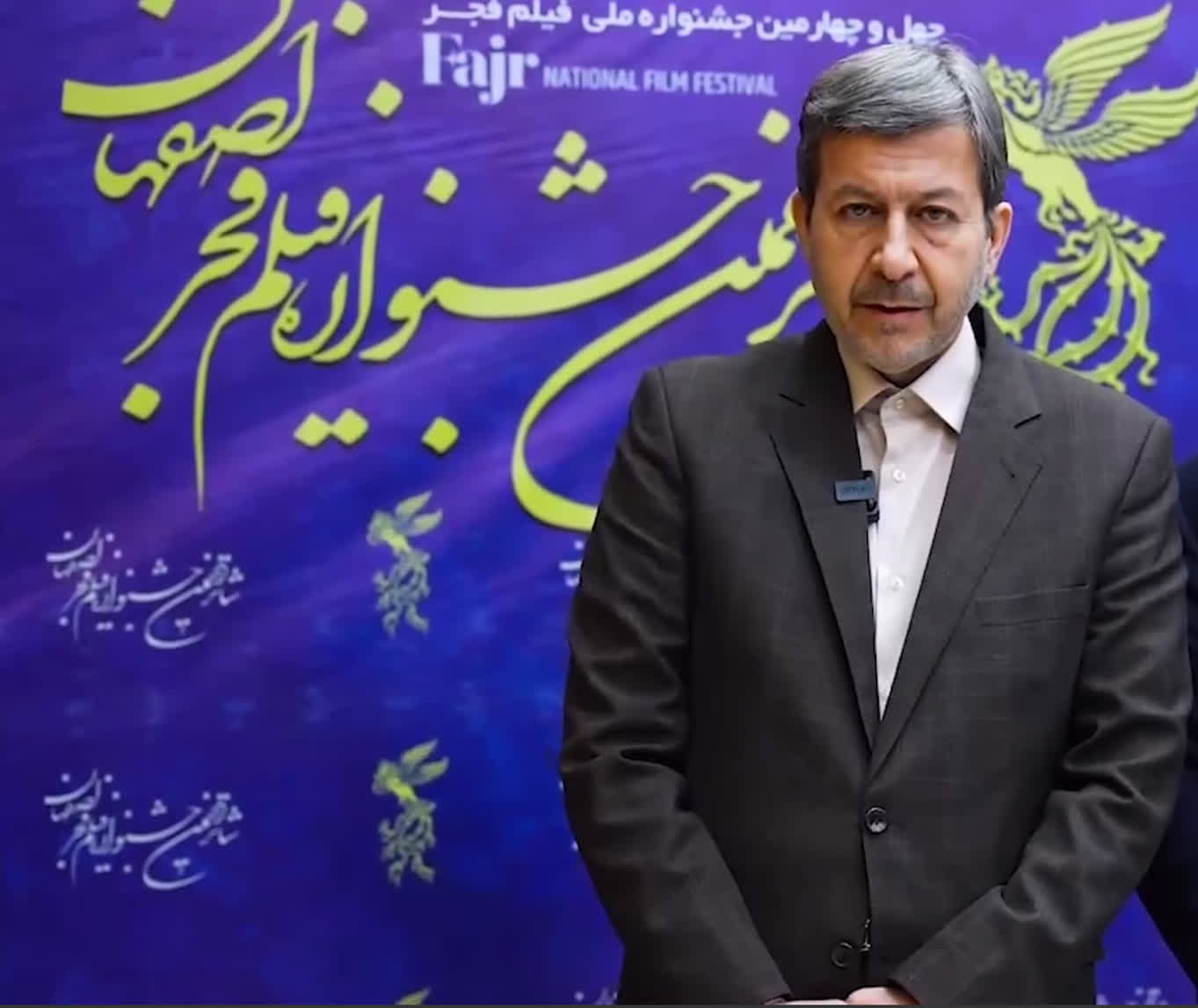 جشنواره فیلم فجر به عنوان یک عرصه گفتوگو نشانه پویایی جامعه است جشنواره فیلم فجر به عنوان یک عرصه گفتوگو نشانه پویایی جامعه است