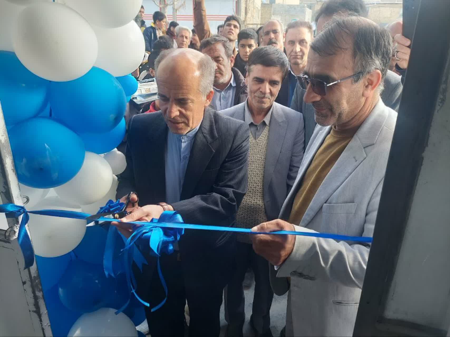 افتتاح سالن بدنسازی اکسیژن در روستای گرمدره سامان با سرمایهگذاری بخش خصوصی افتتاح سالن بدنسازی اکسیژن در روستای گرمدره سامان با سرمایهگذاری بخش خصوصی