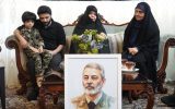 وزیر راه و شهرسازی با خانواده های شهید سپهبد عبدالرحیم موسوی و شهید اسماعیل خطیب دیدار کرد